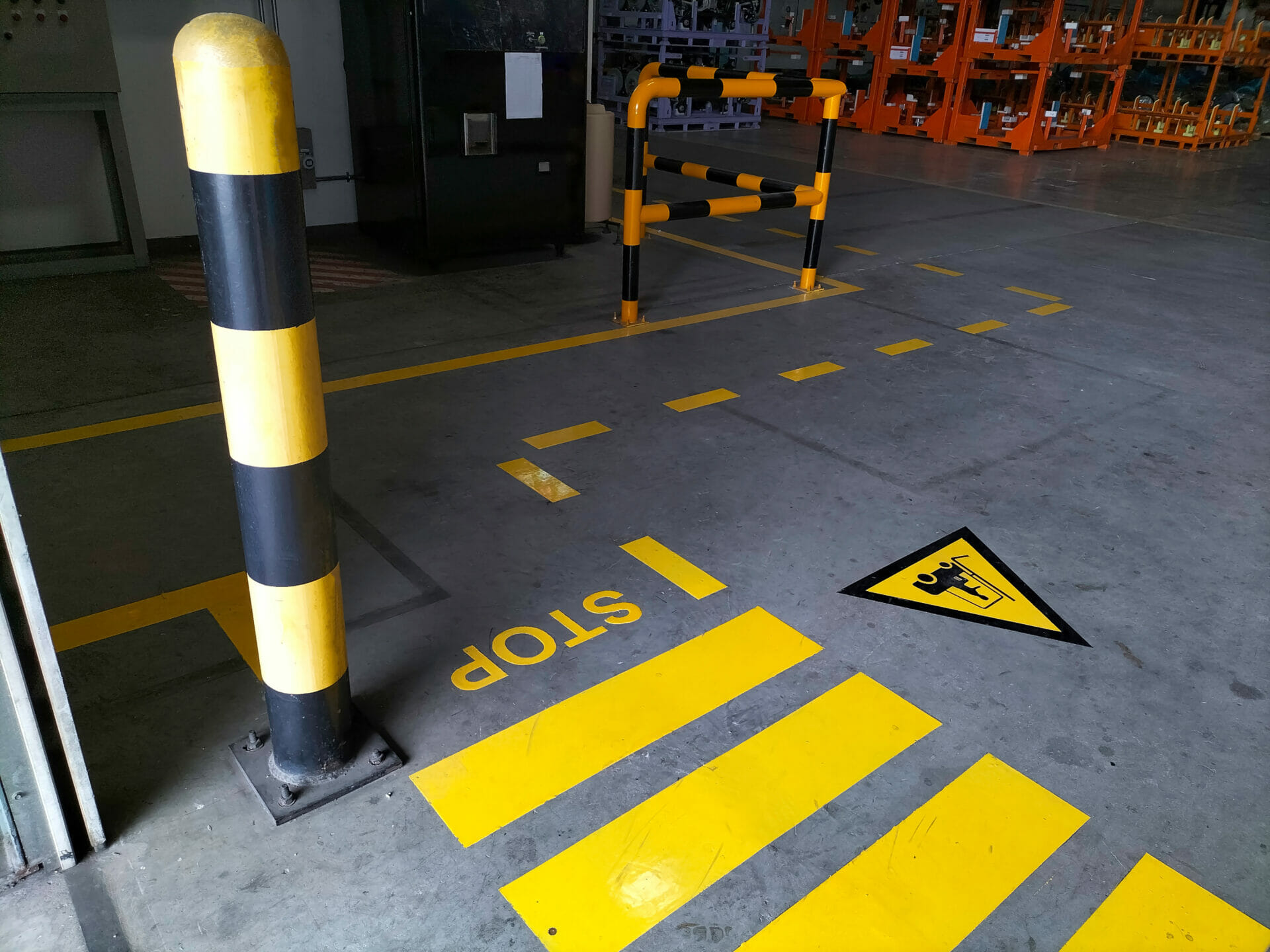 an image of Safety Paint Yellow in Athens Industrial Painting