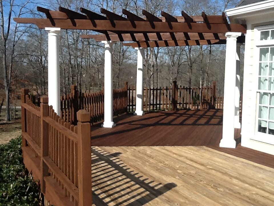 Sealing and Staining Your Deck in Gratis, GA