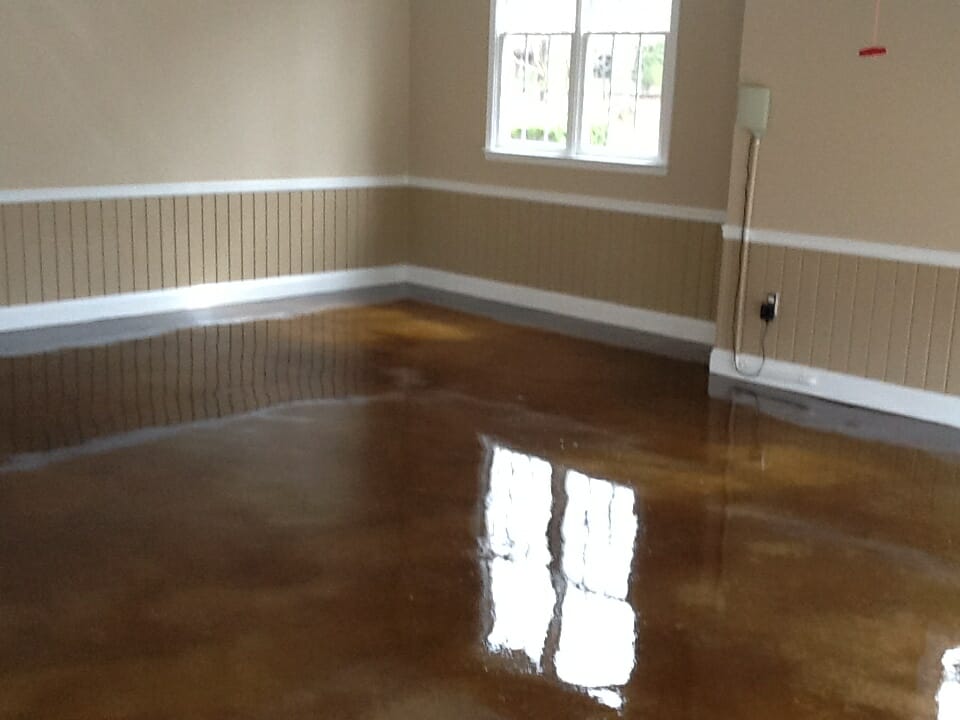 polished concreate flooring in residential home