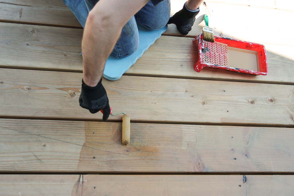 Deck Sealing and Staining in Walnut Grove, GA